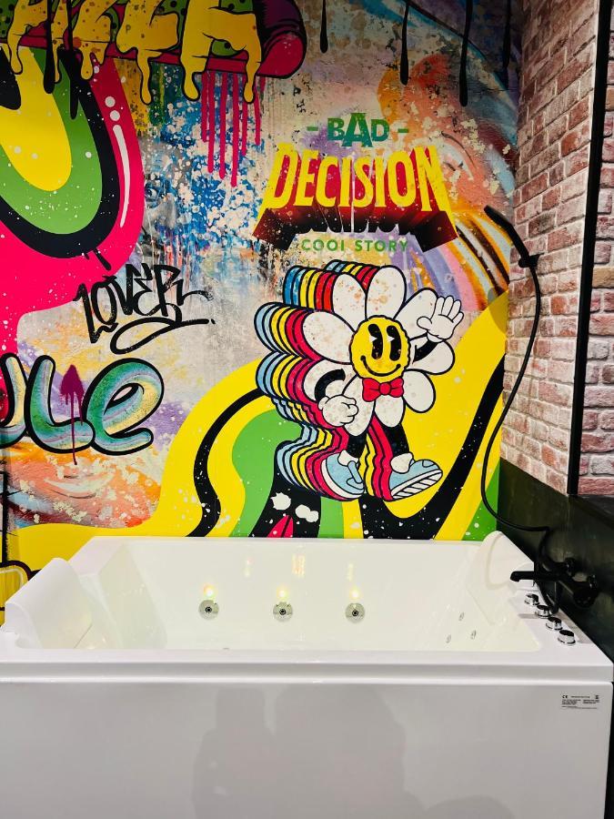 Capsule Street Art - Sauna- Jacuzzi - Playstation 5 - Billard - Netflix - Home Cinema - Terrasse Douai Kültér fotó